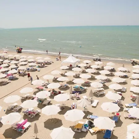 Luna & Apartmanhotel 4*