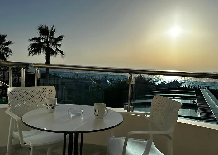 Luna & Apart Otel 4*