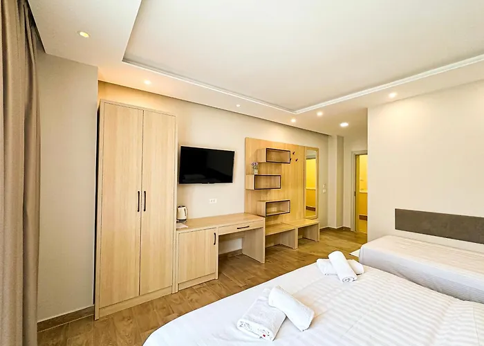 Luna & Apartmanhotel 4*