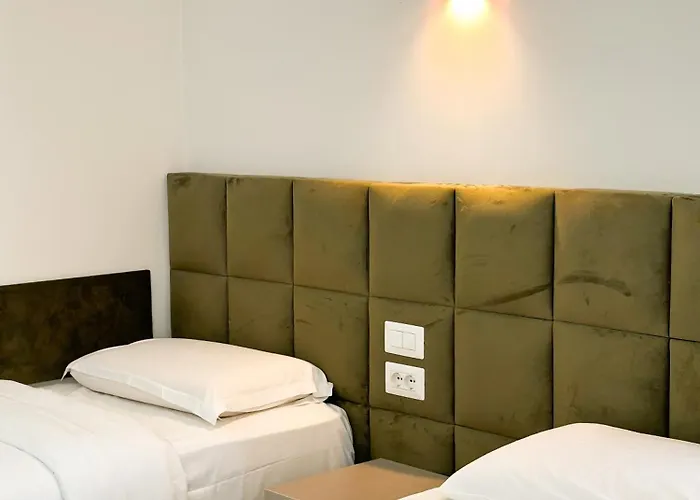 Luna & Apart Otel Golem (Tirana)