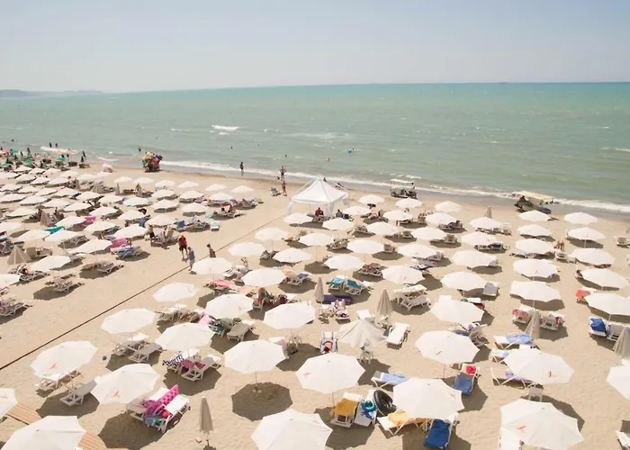 Luna & Apartmanhotel 4*