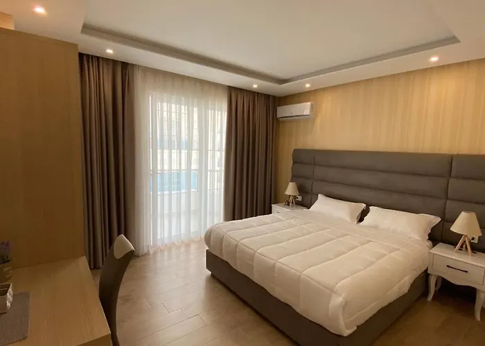 Luna & Apart Otel 4*