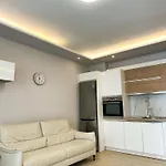 Luna & 4* Golem (Tirana)