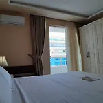 Luna & Aparthotel 4*