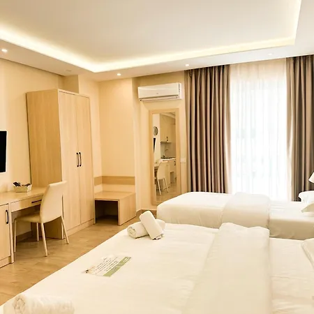 Luna_ Ff 4* Golem (Tirana)