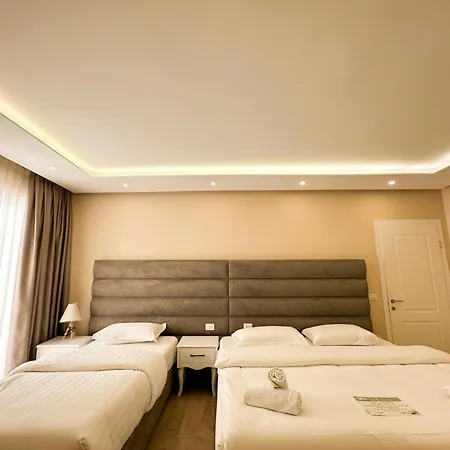 Luna_ Ff Golem (Tirana)