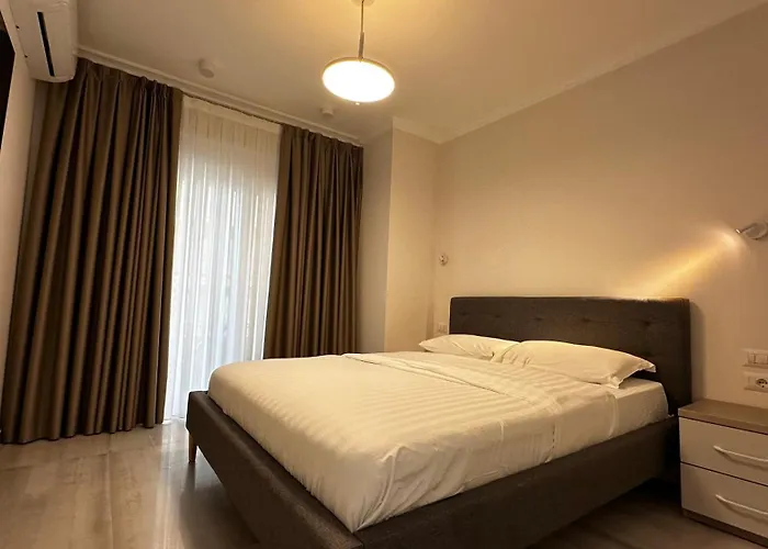Apartahotel Luna_ Ff Golem (Tirana)
