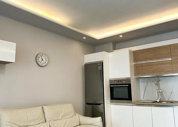 Luna_ Ff 4* Golem (Tirana)