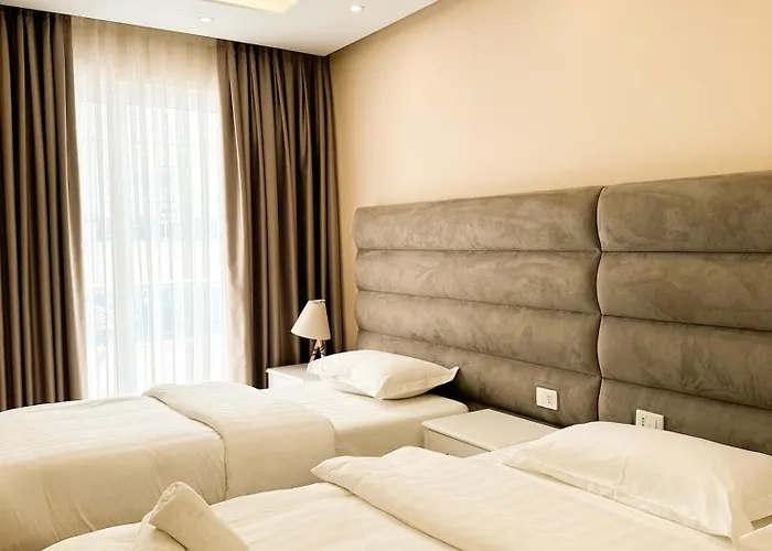 Luna_ Ff Golem (Tirana)